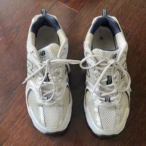 New Balance 530 White & Navy Size 9 Women (7.5 men)